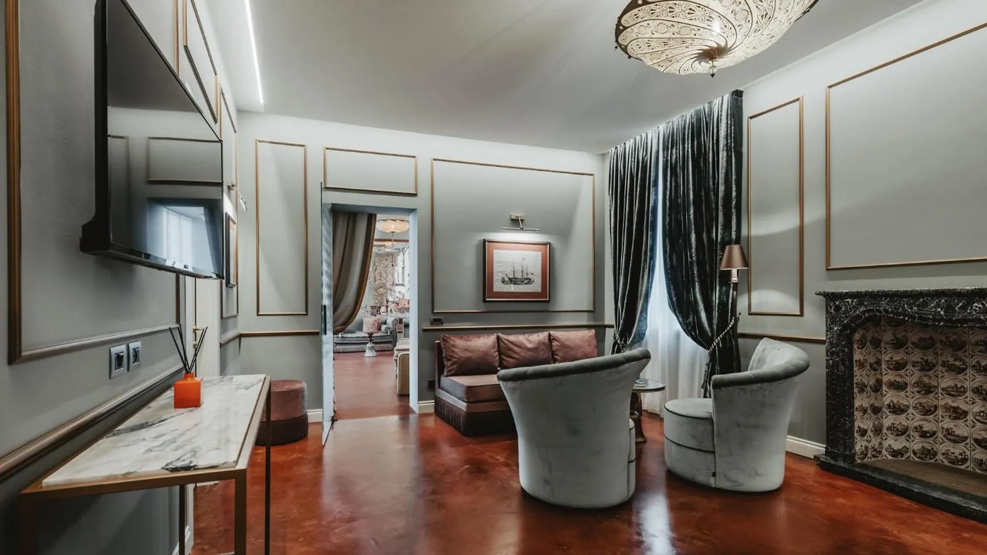 Hotel Giorgione Venice 4*,